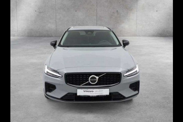 Volvo V60 2.0 T8 Plug-in hybrid AWD Ultra Dark ** FULL OPTIONS, PANO, ACC, MASSAGE, B&W ** 1e EIG - UNFALLFREI ** ** INFORMEER OOK NAAR ONZE AANTREKKELIJKE FINANCIAL-LEASE TARIEVEN **