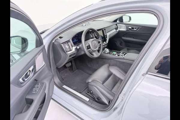 Volvo V60 2.0 T8 Plug-in hybrid AWD Ultra Dark ** FULL OPTIONS, PANO, ACC, MASSAGE, B&W ** 1e EIG - UNFALLFREI ** ** INFORMEER OOK NAAR ONZE AANTREKKELIJKE FINANCIAL-LEASE TARIEVEN **