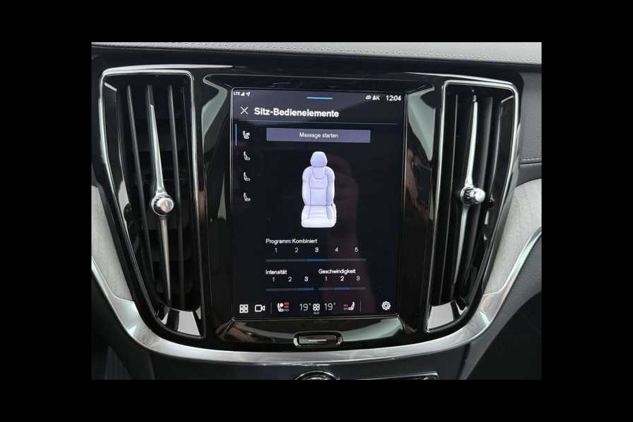 Volvo V60 2.0 T8 Plug-in hybrid AWD Ultra Dark ** FULL OPTIONS, PANO, ACC, MASSAGE, B&W ** 1e EIG - UNFALLFREI ** ** INFORMEER OOK NAAR ONZE AANTREKKELIJKE FINANCIAL-LEASE TARIEVEN **