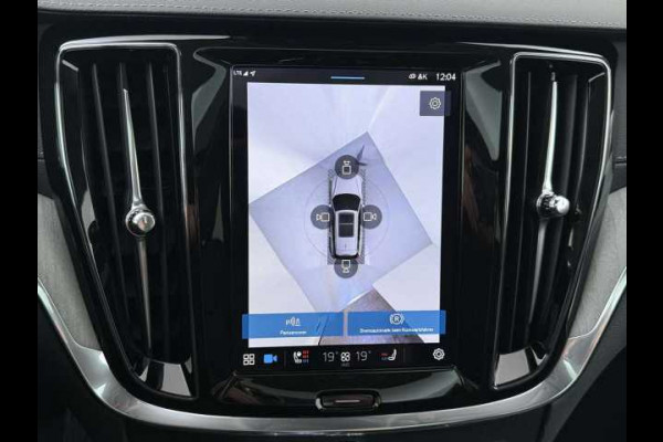 Volvo V60 2.0 T8 Plug-in hybrid AWD Ultra Dark ** FULL OPTIONS, PANO, ACC, MASSAGE, B&W ** 1e EIG - UNFALLFREI ** ** INFORMEER OOK NAAR ONZE AANTREKKELIJKE FINANCIAL-LEASE TARIEVEN **