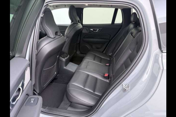 Volvo V60 2.0 T8 Plug-in hybrid AWD Ultra Dark ** FULL OPTIONS, PANO, ACC, MASSAGE, B&W ** 1e EIG - UNFALLFREI ** ** INFORMEER OOK NAAR ONZE AANTREKKELIJKE FINANCIAL-LEASE TARIEVEN **