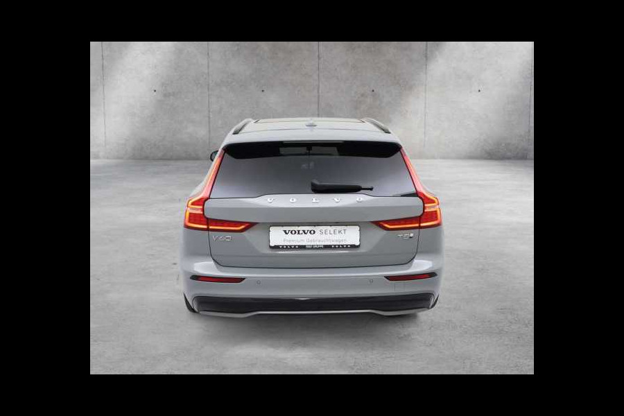 Volvo V60 2.0 T8 Plug-in hybrid AWD Ultra Dark ** FULL OPTIONS, PANO, ACC, MASSAGE, B&W ** 1e EIG - UNFALLFREI ** ** INFORMEER OOK NAAR ONZE AANTREKKELIJKE FINANCIAL-LEASE TARIEVEN **