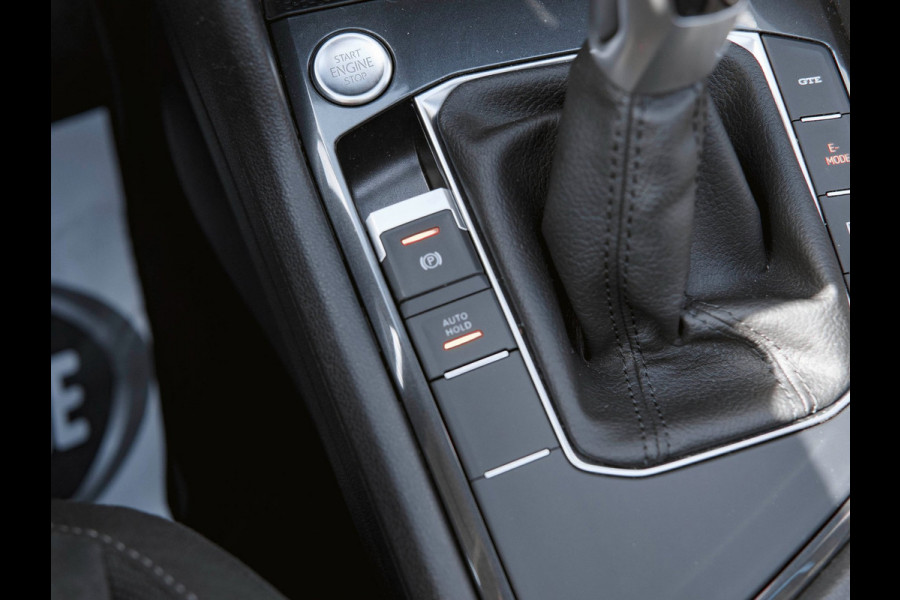 Volkswagen Tiguan 1.4 TSI eHybrid Elegance