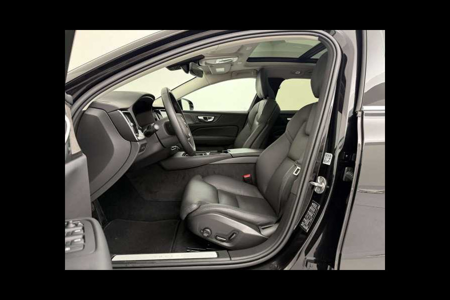 Volvo V60 2.0 T8 Plug-in hybrid AWD Plus Bright ** FULL OPTIONS, TREKH, PANO, MEMORY ** 1e EIG - UNFALLFREI ** ** INFORMEER OOK NAAR ONZE AANTREKKELIJKE FINANCIAL-LEASE TARIEVEN **