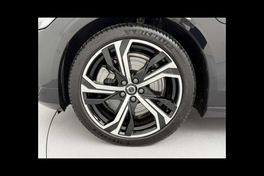 Volvo V60 2.0 T8 Plug-in hybrid AWD Plus Bright ** FULL OPTIONS, TREKH, PANO, MEMORY ** 1e EIG - UNFALLFREI ** ** INFORMEER OOK NAAR ONZE AANTREKKELIJKE FINANCIAL-LEASE TARIEVEN **
