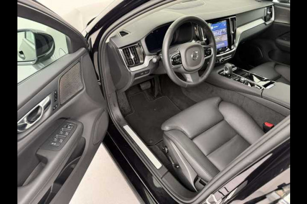 Volvo V60 2.0 T8 Plug-in hybrid AWD Plus Bright ** FULL OPTIONS, TREKH, PANO, MEMORY ** 1e EIG - UNFALLFREI ** ** INFORMEER OOK NAAR ONZE AANTREKKELIJKE FINANCIAL-LEASE TARIEVEN **