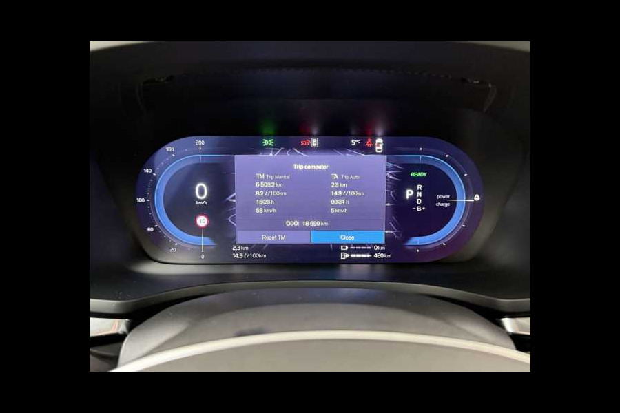 Volvo V60 2.0 T8 Plug-in hybrid AWD Plus Bright ** FULL OPTIONS, TREKH, PANO, MEMORY ** 1e EIG - UNFALLFREI ** ** INFORMEER OOK NAAR ONZE AANTREKKELIJKE FINANCIAL-LEASE TARIEVEN **
