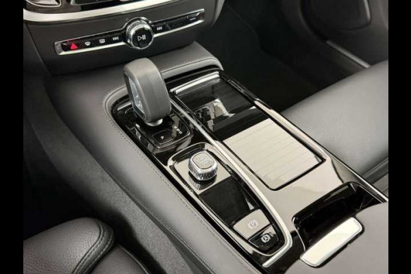 Volvo V60 2.0 T8 Plug-in hybrid AWD Plus Bright ** FULL OPTIONS, TREKH, PANO, MEMORY ** 1e EIG - UNFALLFREI ** ** INFORMEER OOK NAAR ONZE AANTREKKELIJKE FINANCIAL-LEASE TARIEVEN **