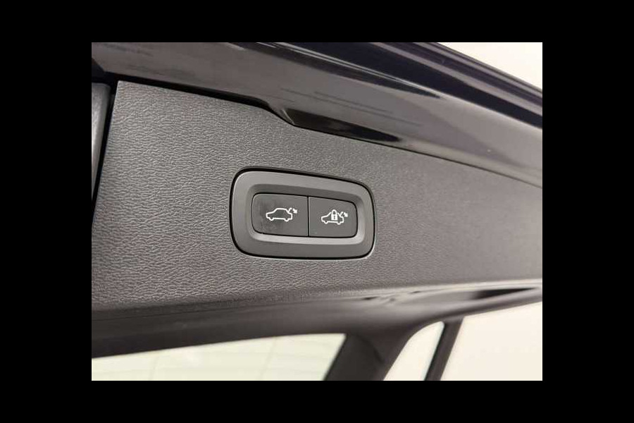 Volvo V60 2.0 T8 Plug-in hybrid AWD Plus Bright ** FULL OPTIONS, TREKH, PANO, MEMORY ** 1e EIG - UNFALLFREI ** ** INFORMEER OOK NAAR ONZE AANTREKKELIJKE FINANCIAL-LEASE TARIEVEN **