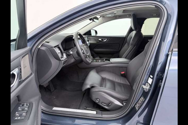 Volvo V60 2.0 T8 Plug-in hybrid AWD Plus Dark ** LEDER, PANO, 360gr, PRIVACY, WINTER, MEMORY ** 1e EIG - UNFALLFREI ** ** INFORMEER OOK NAAR ONZE AANTREKKELIJKE FINANCIAL-LEASE TARIEVEN **