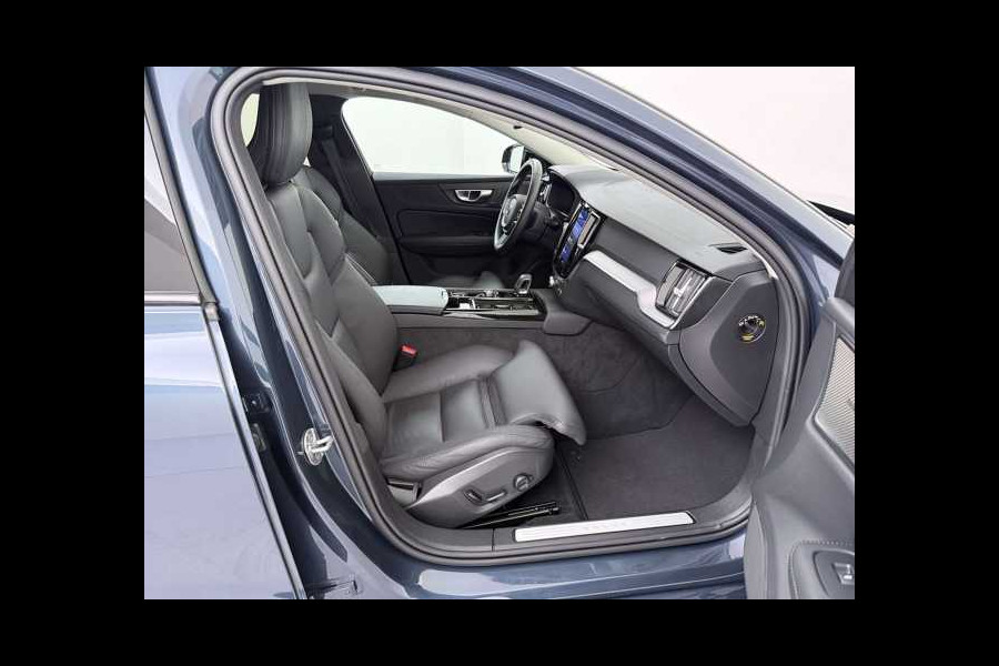 Volvo V60 2.0 T8 Plug-in hybrid AWD Plus Dark ** LEDER, PANO, 360gr, PRIVACY, WINTER, MEMORY ** 1e EIG - UNFALLFREI ** ** INFORMEER OOK NAAR ONZE AANTREKKELIJKE FINANCIAL-LEASE TARIEVEN **