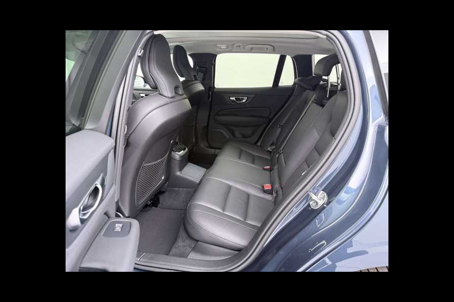 Volvo V60 2.0 T8 Plug-in hybrid AWD Plus Dark ** LEDER, PANO, 360gr, PRIVACY, WINTER, MEMORY ** 1e EIG - UNFALLFREI ** ** INFORMEER OOK NAAR ONZE AANTREKKELIJKE FINANCIAL-LEASE TARIEVEN **