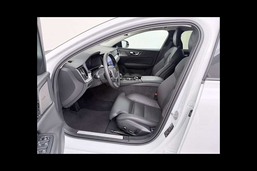 Volvo V60 2.0 T8 Plug-in hybrid AWD Plus Dark ** LEDER, PANO, 360gr, 19-inch LMV, WINTER, MEMORY ** 1e EIG - UNFALLFREI ** ** INFORMEER OOK NAAR ONZE AANTREKKELIJKE FINANCIAL-LEASE TARIEVEN **