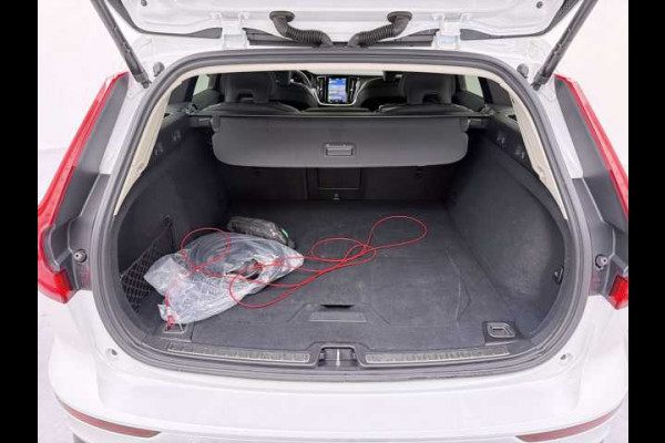 Volvo V60 2.0 T8 Plug-in hybrid AWD Plus Dark ** LEDER, PANO, 360gr, 19-inch LMV, WINTER, MEMORY ** 1e EIG - UNFALLFREI ** ** INFORMEER OOK NAAR ONZE AANTREKKELIJKE FINANCIAL-LEASE TARIEVEN **