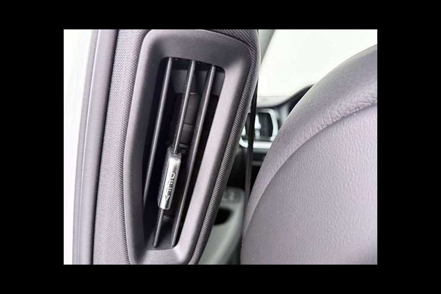 Volvo V60 2.0 T8 Plug-in hybrid AWD Plus Dark ** LEDER, PANO, 360gr, 19-inch LMV, WINTER, MEMORY ** 1e EIG - UNFALLFREI ** ** INFORMEER OOK NAAR ONZE AANTREKKELIJKE FINANCIAL-LEASE TARIEVEN **