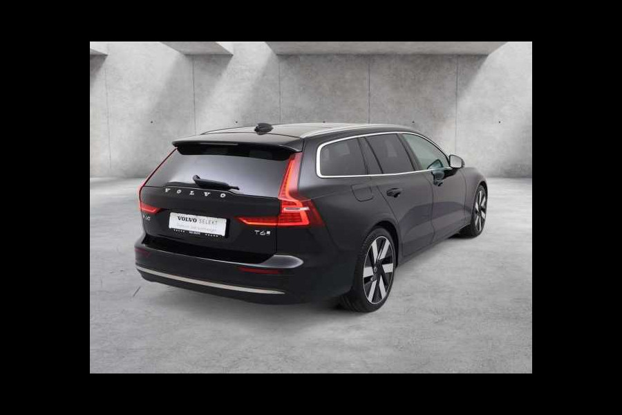 Volvo V60 2.0 T8 Plug-in hybrid AWD Ultra BRIGHT ** FULL OPTIONS, PANO, ACC, MASSAGE, B&W ** 1e EIG - UNFALLFREI ** ** INFORMEER OOK NAAR ONZE AANTREKKELIJKE FINANCIAL-LEASE TARIEVEN **
