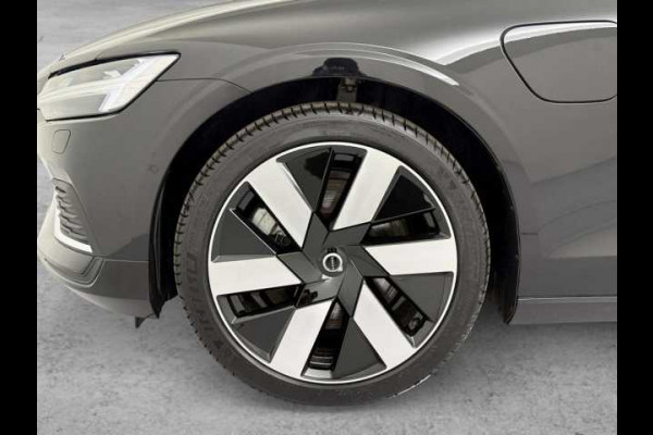 Volvo V60 2.0 T8 Plug-in hybrid AWD Ultra BRIGHT ** FULL OPTIONS, PANO, ACC, MASSAGE, B&W ** 1e EIG - UNFALLFREI ** ** INFORMEER OOK NAAR ONZE AANTREKKELIJKE FINANCIAL-LEASE TARIEVEN **
