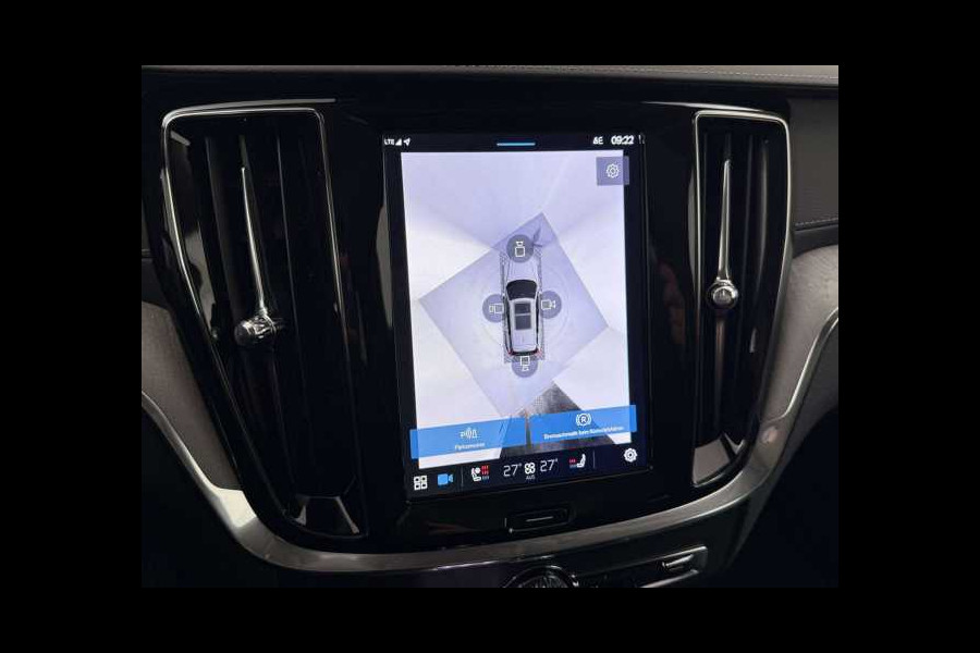 Volvo V60 2.0 T8 Plug-in hybrid AWD Ultra BRIGHT ** FULL OPTIONS, PANO, ACC, MASSAGE, B&W ** 1e EIG - UNFALLFREI ** ** INFORMEER OOK NAAR ONZE AANTREKKELIJKE FINANCIAL-LEASE TARIEVEN **