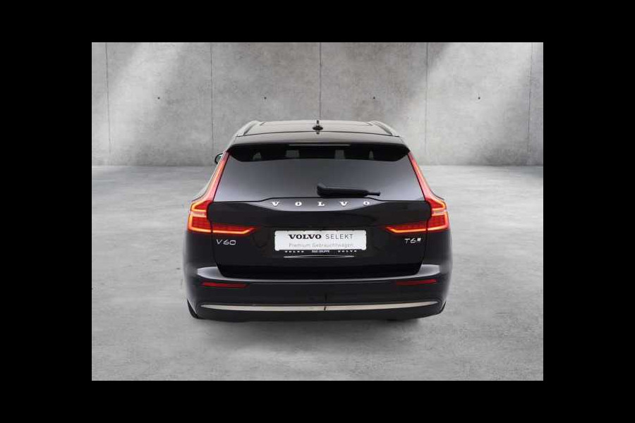 Volvo V60 2.0 T8 Plug-in hybrid AWD Ultra BRIGHT ** FULL OPTIONS, PANO, ACC, MASSAGE, B&W ** 1e EIG - UNFALLFREI ** ** INFORMEER OOK NAAR ONZE AANTREKKELIJKE FINANCIAL-LEASE TARIEVEN **