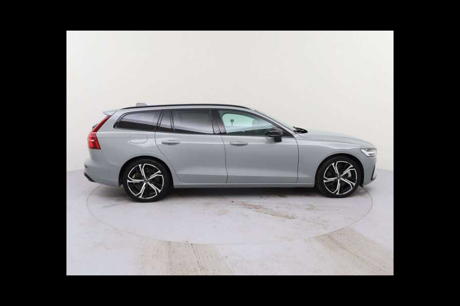 Volvo V60 2.0 T8 Plug-in hybrid AWD Plus Dark ** LEDER, H&K Sound, 360gr, 19-inch LMV, WINTER, MEMORY ** 1e EIG - UNFALLFREI ** ** INFORMEER OOK NAAR ONZE AANTREKKELIJKE FINANCIAL-LEASE TARIEVEN **