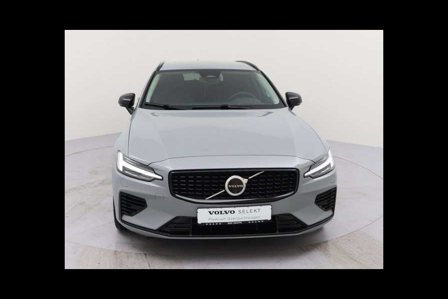 Volvo V60 2.0 T8 Plug-in hybrid AWD Plus Dark ** LEDER, H&K Sound, 360gr, 19-inch LMV, WINTER, MEMORY ** 1e EIG - UNFALLFREI ** ** INFORMEER OOK NAAR ONZE AANTREKKELIJKE FINANCIAL-LEASE TARIEVEN **