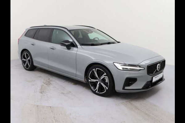 Volvo V60 2.0 T8 Plug-in hybrid AWD Plus Dark ** LEDER, H&K Sound, 360gr, 19-inch LMV, WINTER, MEMORY ** 1e EIG - UNFALLFREI ** ** INFORMEER OOK NAAR ONZE AANTREKKELIJKE FINANCIAL-LEASE TARIEVEN **