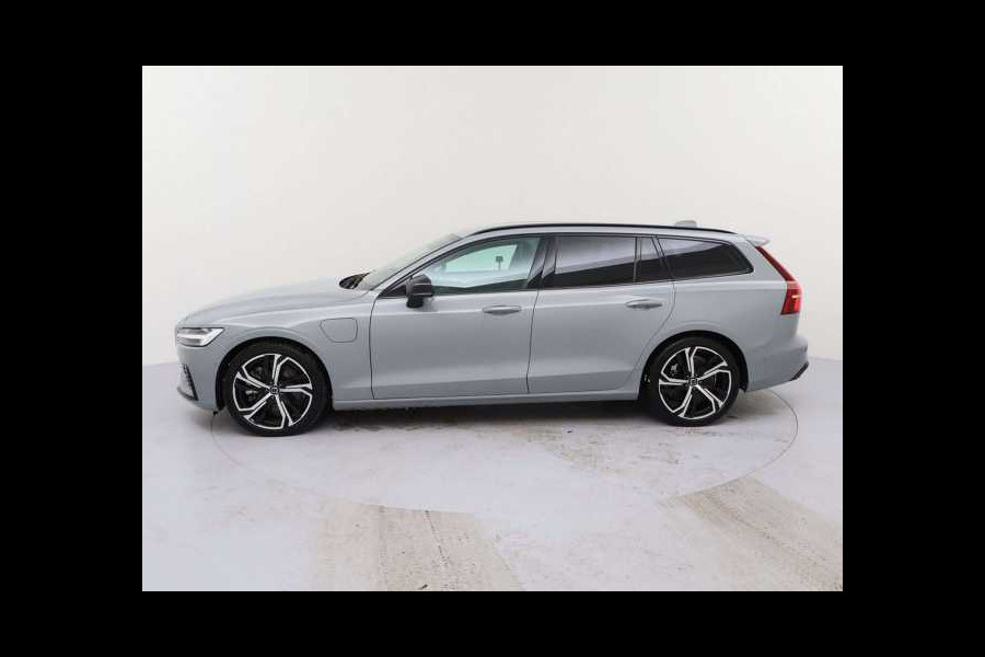 Volvo V60 2.0 T8 Plug-in hybrid AWD Plus Dark ** LEDER, H&K Sound, 360gr, 19-inch LMV, WINTER, MEMORY ** 1e EIG - UNFALLFREI ** ** INFORMEER OOK NAAR ONZE AANTREKKELIJKE FINANCIAL-LEASE TARIEVEN **