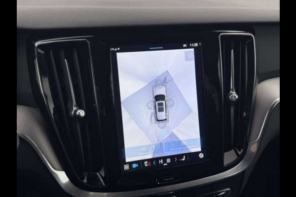 Volvo V60 2.0 T8 Plug-in hybrid AWD Plus Dark ** LEDER, H&K Sound, 360gr, 19-inch LMV, WINTER, MEMORY ** 1e EIG - UNFALLFREI ** ** INFORMEER OOK NAAR ONZE AANTREKKELIJKE FINANCIAL-LEASE TARIEVEN **