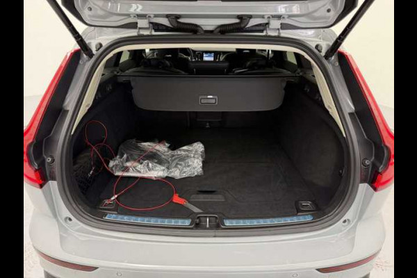 Volvo V60 2.0 T8 Plug-in hybrid AWD Plus Dark ** LEDER, H&K Sound, 360gr, 19-inch LMV, WINTER, MEMORY ** 1e EIG - UNFALLFREI ** ** INFORMEER OOK NAAR ONZE AANTREKKELIJKE FINANCIAL-LEASE TARIEVEN **