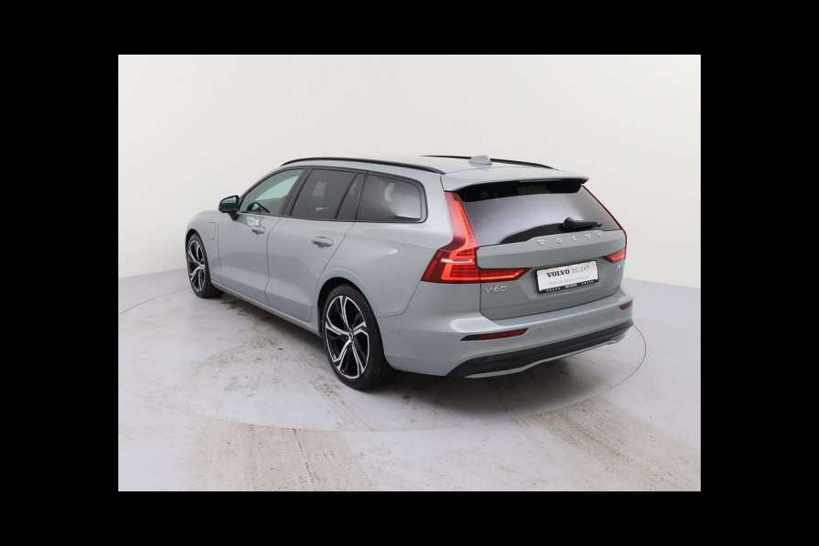 Volvo V60 2.0 T8 Plug-in hybrid AWD Plus Dark ** LEDER, H&K Sound, 360gr, 19-inch LMV, WINTER, MEMORY ** 1e EIG - UNFALLFREI ** ** INFORMEER OOK NAAR ONZE AANTREKKELIJKE FINANCIAL-LEASE TARIEVEN **