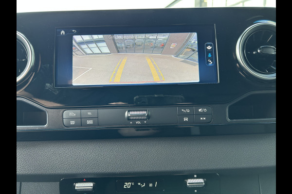 Mercedes-Benz eSprinter 320 L2 H2 Pro 81kWh / Snel laden 115Kw / Trekhaak / MBUX / Navigatie / Camera / Cruise control / Airco / 270 Graden achterdeuren