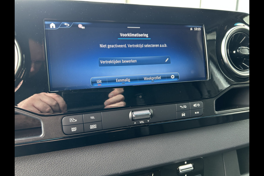 Mercedes-Benz eSprinter 320 L2 H2 Pro 81kWh / Snel laden 115Kw / Trekhaak / MBUX / Navigatie / Camera / Cruise control / Airco / 270 Graden achterdeuren