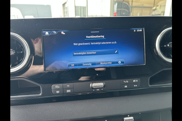 Mercedes-Benz eSprinter 320 L2 H2 Pro 81kWh / Snel laden 115Kw / Trekhaak / MBUX / Navigatie / Camera / Cruise control / Airco / 270 Graden achterdeuren
