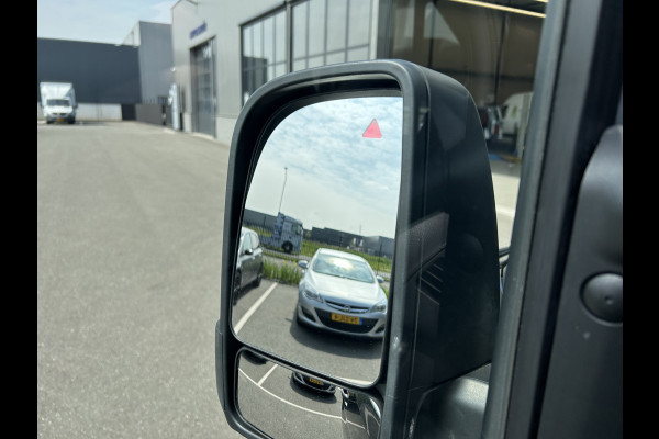 Mercedes-Benz Sprinter 317 CDI L2 H2 Pro LED / MBUX / Navigatie / Camera / Parkeersensoren / Cruise control / Airco / 270 Graden achterdeuren