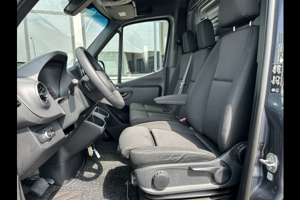 Mercedes-Benz Sprinter 317 CDI L2 H2 Pro LED / MBUX / Navigatie / Camera / Parkeersensoren / Cruise control / Airco / 270 Graden achterdeuren