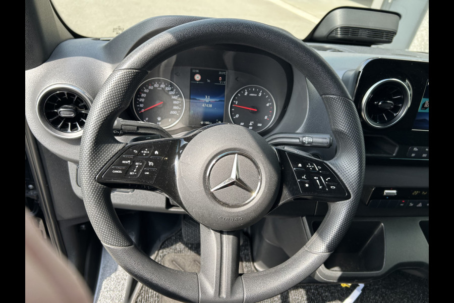 Mercedes-Benz Sprinter 317 CDI L2 H2 Pro LED / MBUX / Navigatie / Camera / Parkeersensoren / Cruise control / Airco / 270 Graden achterdeuren