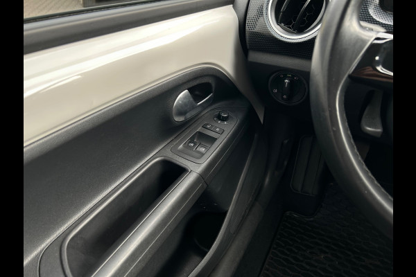 Volkswagen up! 1.0 BMT move up!