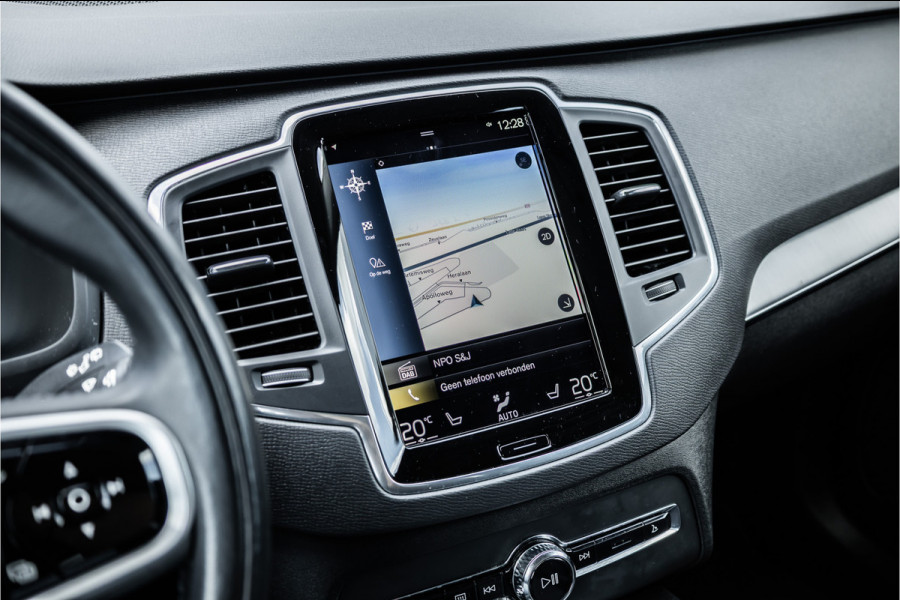 Volvo XC90 2.0 T8 Recharge AWD 7 pers / Trekhaak / Harman Kardon / Leder / Adaptieve Cruise / 360 camera /