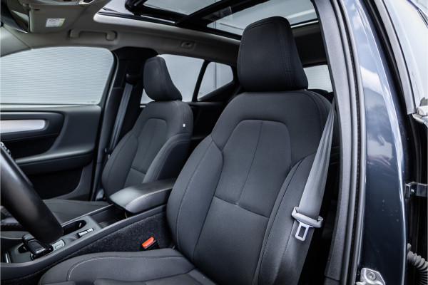 Volvo XC40 1.5 T4 Recharge Inscription Expression Trekhaak / Pano / Harman Kardon / Sportstoel