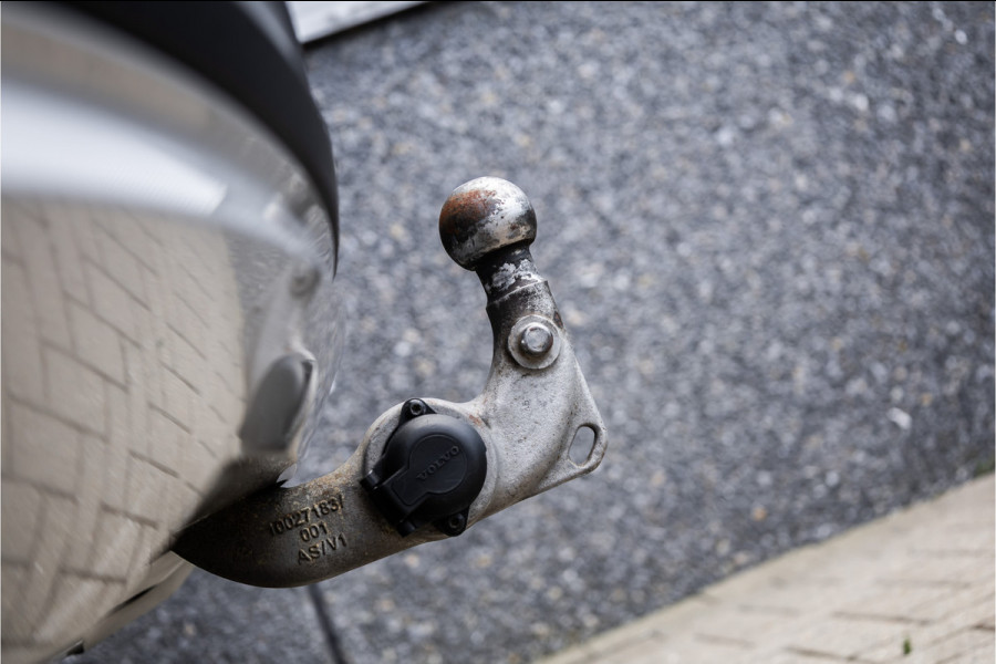 Volvo XC40 1.5 T4 Recharge Inscription Expression Trekhaak / Pano / Harman Kardon / Sportstoel
