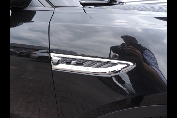 Jaguar E-Pace 2.0 D150 R-Dynamic S