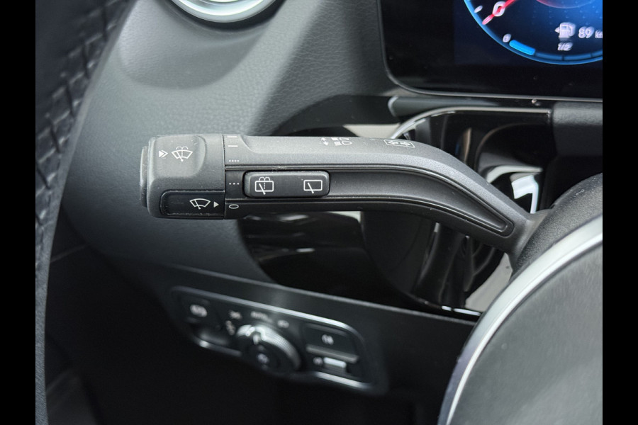Mercedes-Benz GLA 250e Luxury // SoH 98% // Panoramadak // Memory // MultiBeam LED // Carplay // Keyless // Augmented Reality Sfeerverlichting
