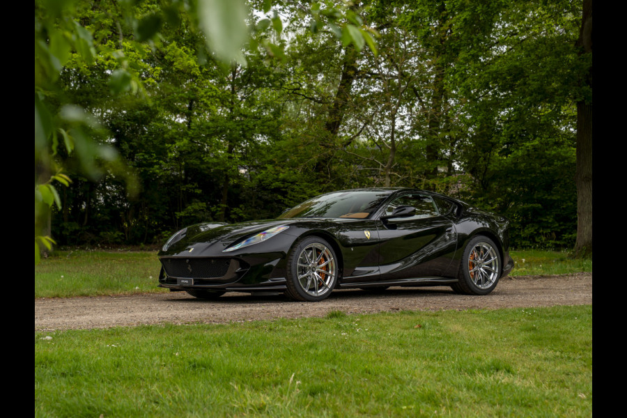 Ferrari 812 Superfast | Atelier Car | Full alcantara & carbon!
