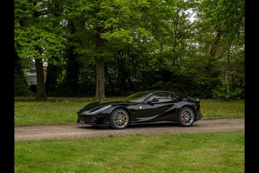 Ferrari 812 Superfast | Atelier Car | Full alcantara & carbon!