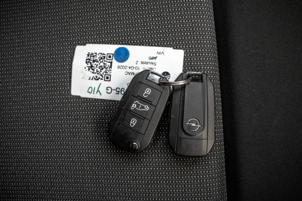 Opel Vivaro 2.0 | 145 PK | L3H1 | Camera | Carplay | Cruise | Airco | Parkeersensoren | 3-Zits