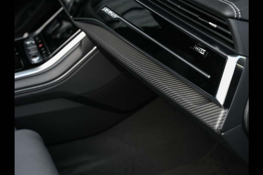 Audi Q8 60 TFSI e quattro Pro Line S Competition | Audi exclusive | 5 jaar garantie | Panoramadak | massage stoelen | 4 wiel besturing | Soft-close | Elektr. Trekhaak | Achteras besturing | Oled achterlichten