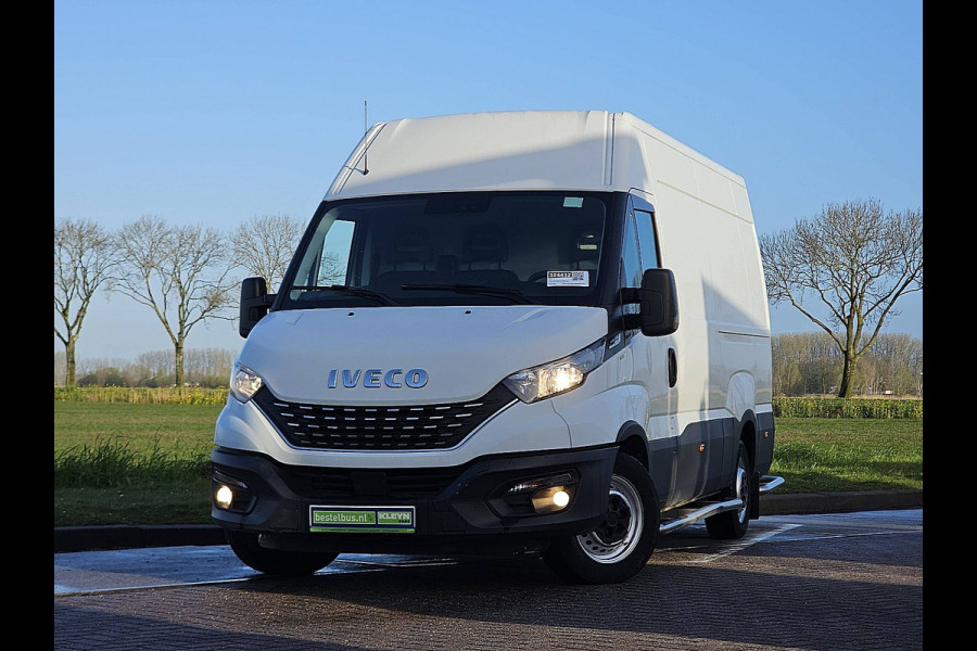 Iveco Daily 35S14 L2H2 L2H2, automaat, airco, kachel, cruise, trekhaak L2H2, automaat, airco, kachel, cruise, trekhaak.