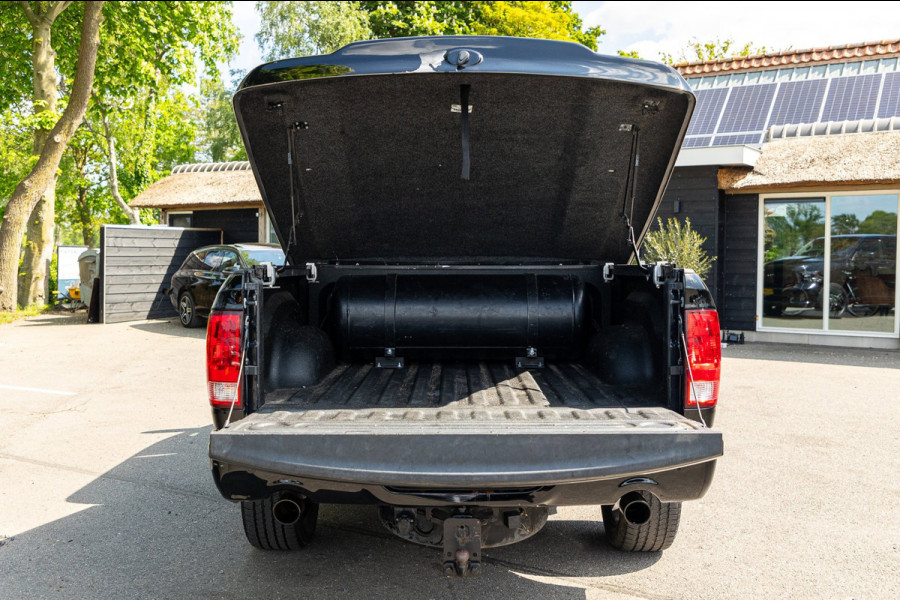 Dodge Ram 1500 5.7 V8 4x4 Crew Cab Big Horn Trekhaak I LPG I Sidebars I CarPlay I BTW I NAP