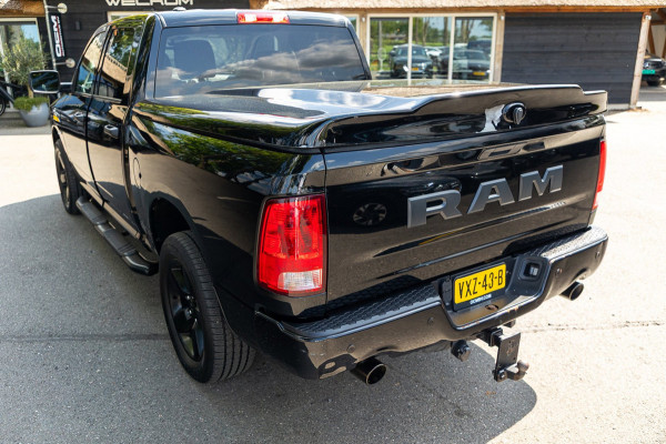 Dodge Ram 1500 5.7 V8 4x4 Crew Cab Big Horn Trekhaak I LPG I Sidebars I CarPlay I BTW I NAP