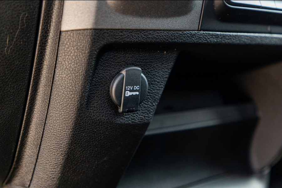 Dodge Ram 1500 5.7 V8 4x4 Crew Cab Big Horn Trekhaak I LPG I Sidebars I CarPlay I BTW I NAP
